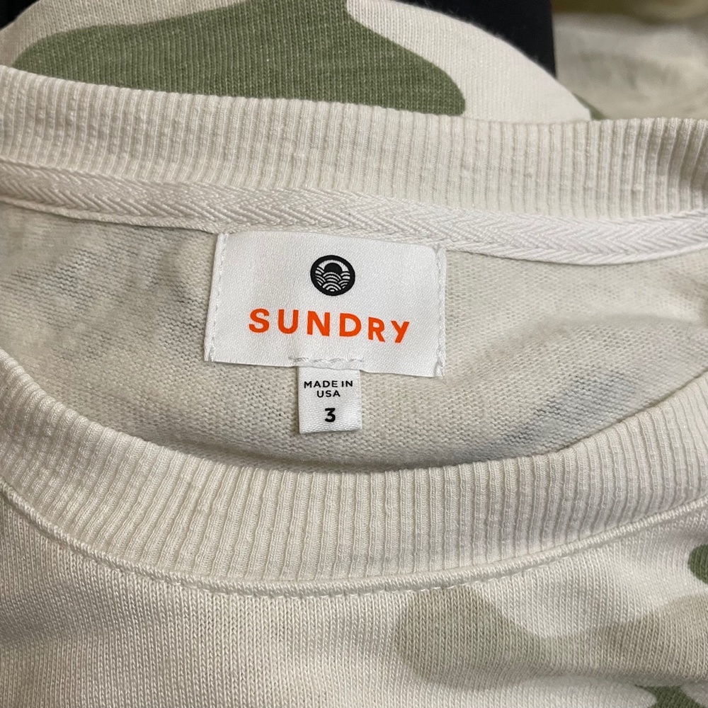 Sundry - Picture 4 of 4